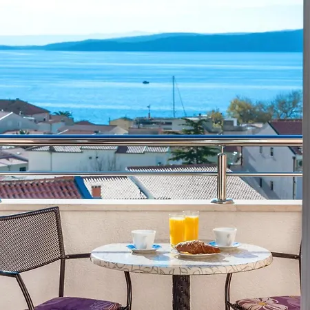 Aparthotel Vila Adrijana & Fitness Studio Wolf Bv