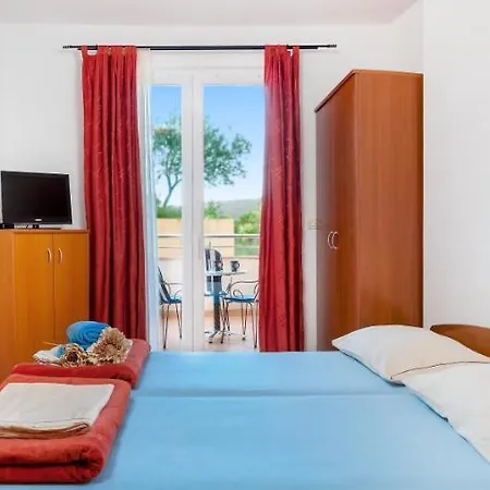 Aparthotel Vila Adrijana & Fitness Studio Wolf Bv