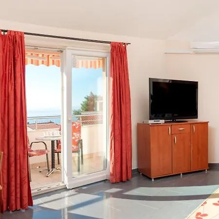 Aparthotel Vila Adrijana & Fitness Studio Wolf Bv