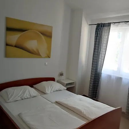 Aparthotel Vila Adrijana & Fitness Studio Wolf Bv