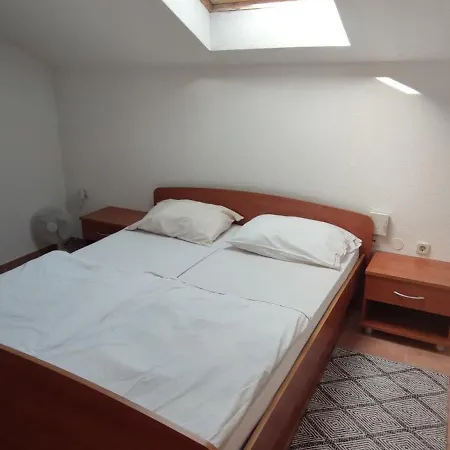 Aparthotel Vila Adrijana & Fitness Studio Wolf Bv